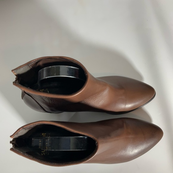 Summit by White Mountain Brown Leather Back Zipper Heeled Ankle Boots Size 40 - Picture 11 of 16